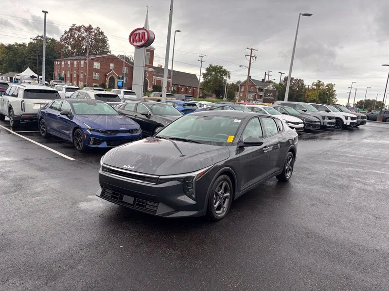 Used 2025 Gray Kia LXS image 3