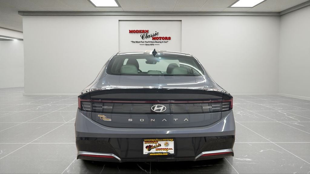 Used 2024 Blue Hyundai SEL image 6