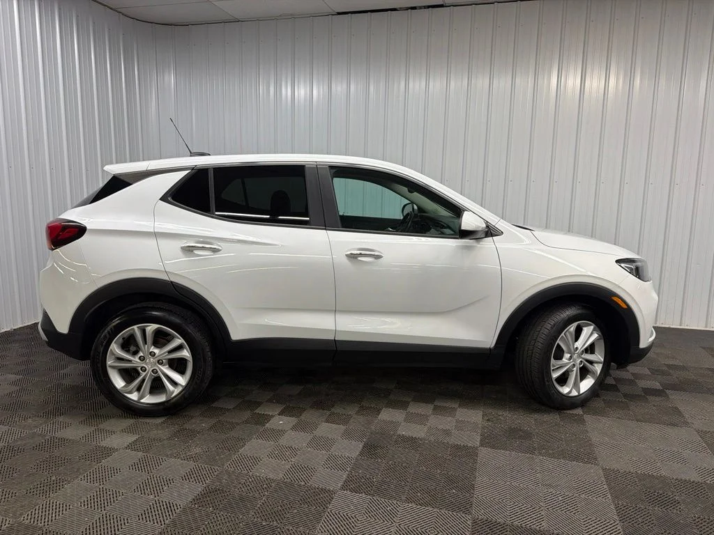 Used 2020 White Buick Preferred image 2