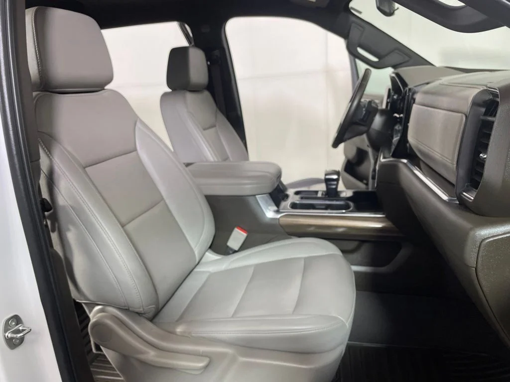 Used 2024 White Chevrolet LT image 24