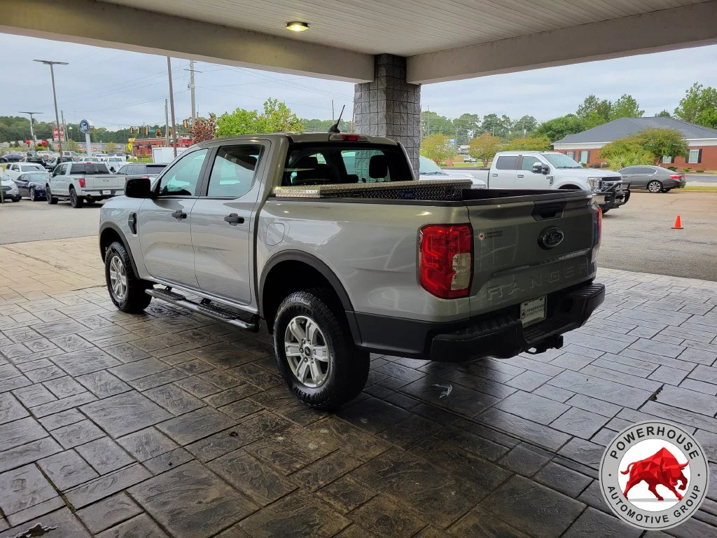 Used 2024 Silver Ford XL image 3
