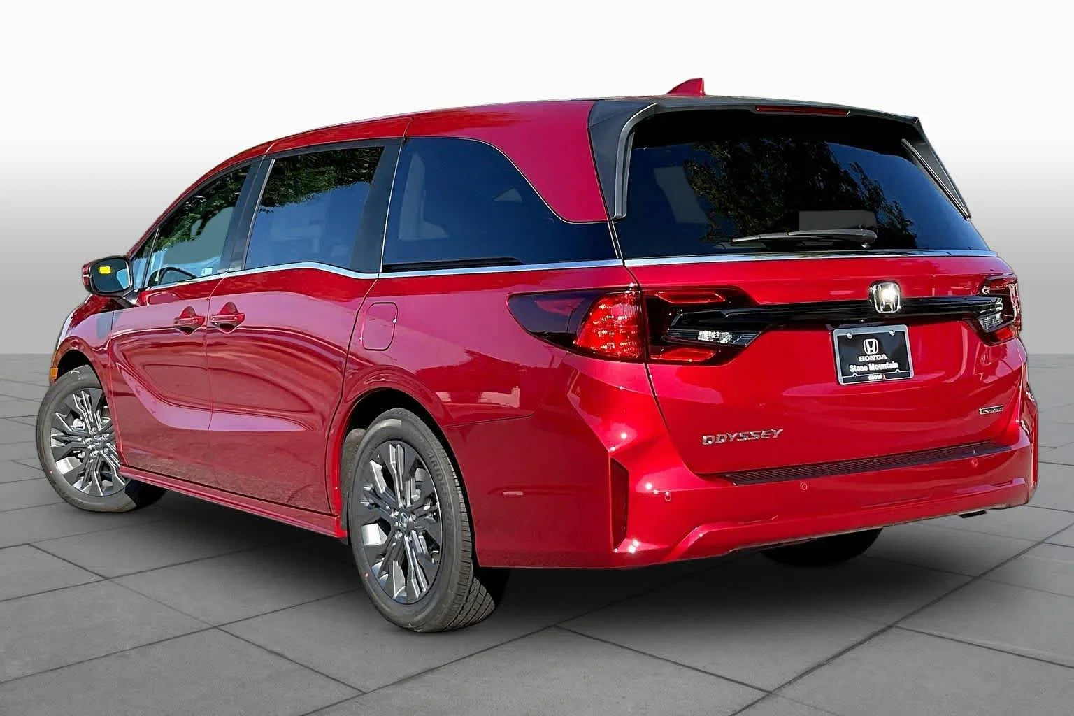 New 2027 Radiant Red Metallic II Honda Touring image 12