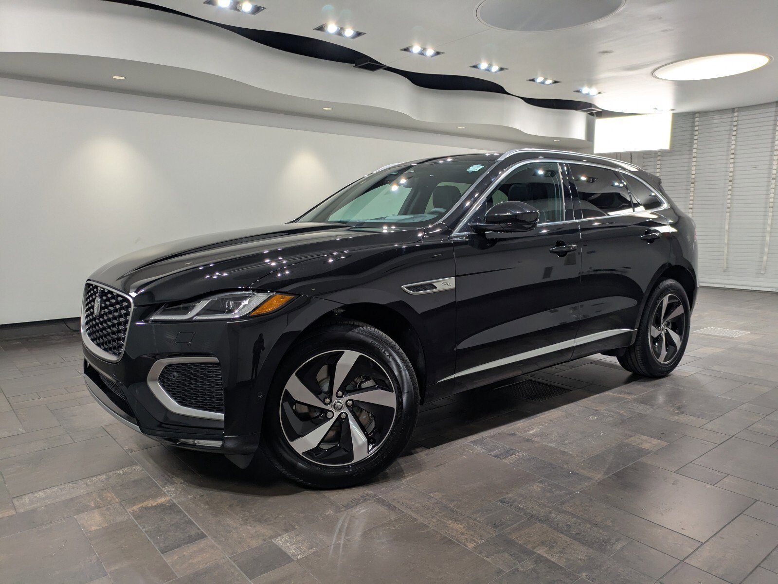 2026 Jaguar F-Pace R-Dynamic S