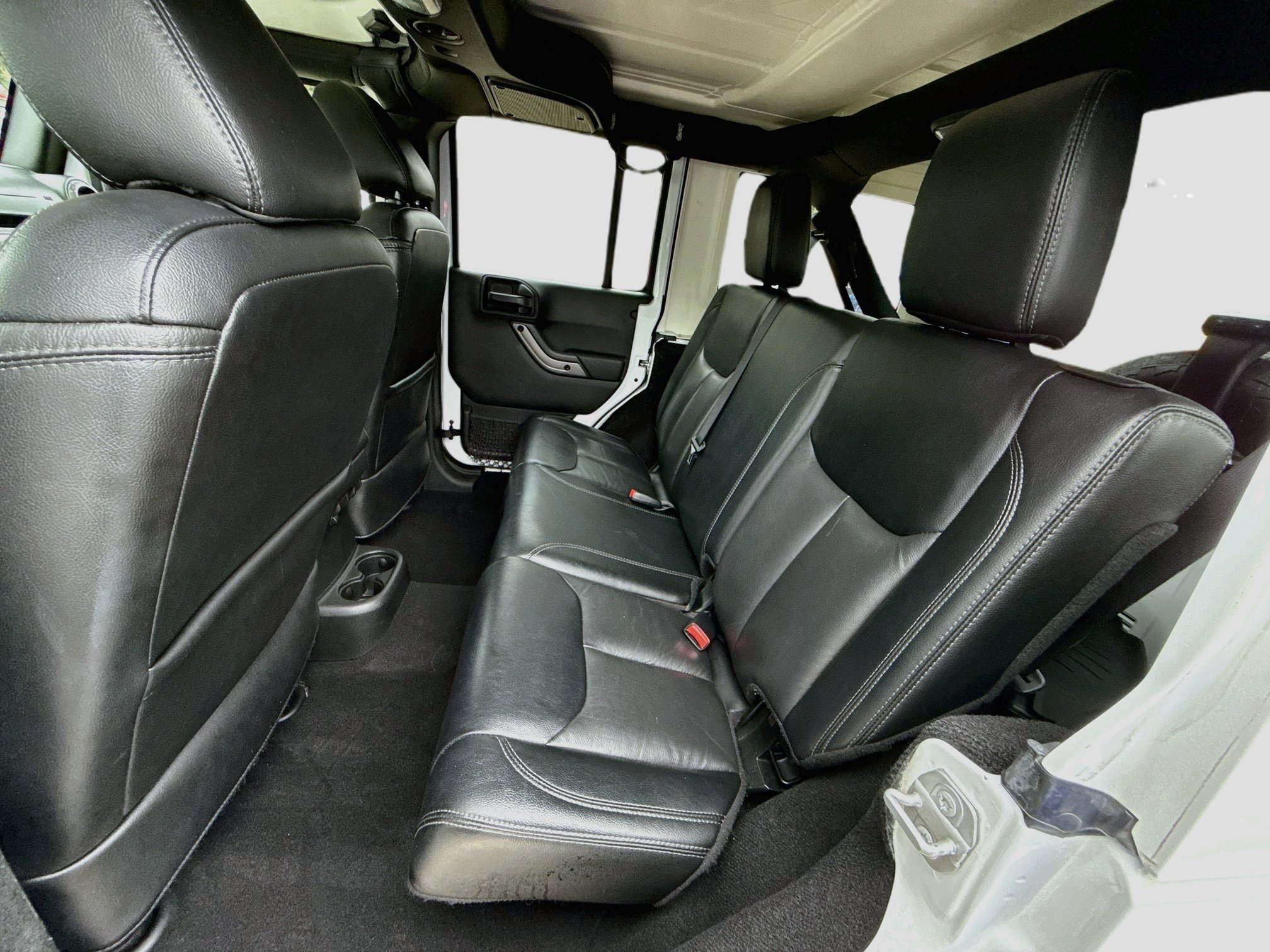 Used 2018 Bright White Clearcoat Jeep Altitude image 22
