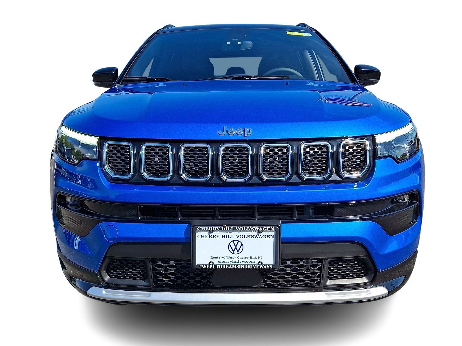 Used 2023 Laser Blue Pearlcoat Jeep Limited image 2