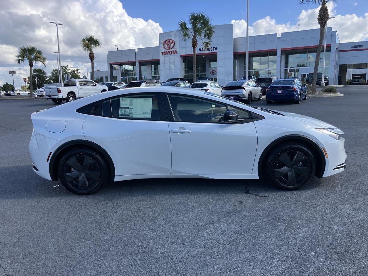 Used 2026 Wind Chill Pearl Toyota SE image 6