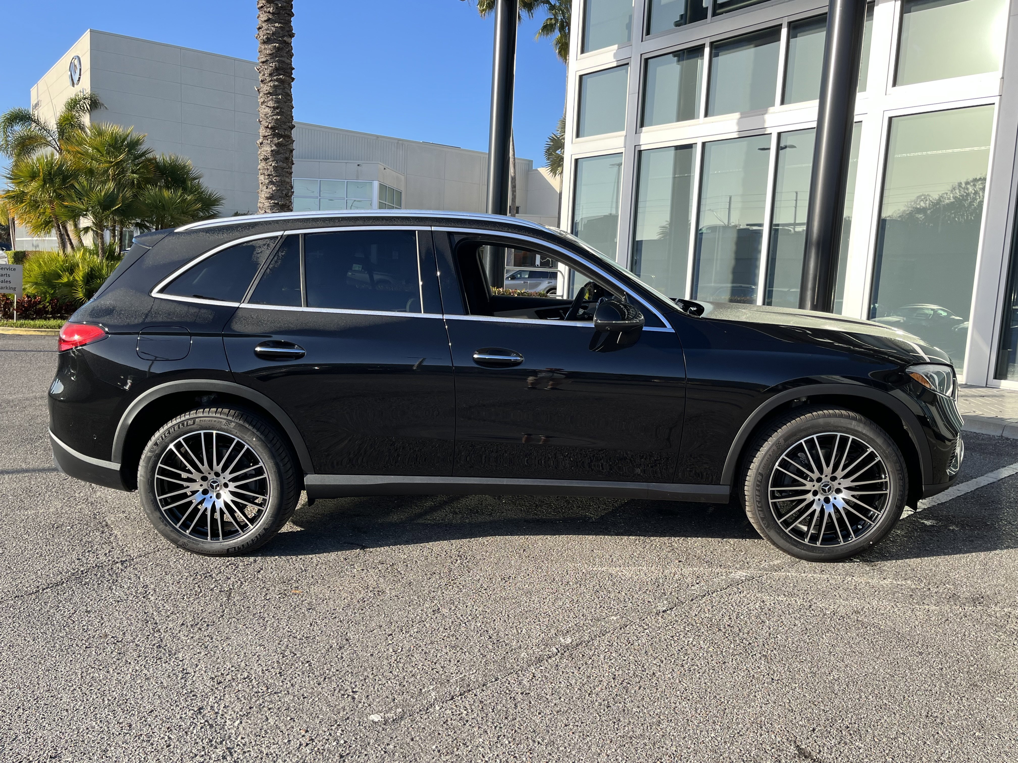 New 2026 Obsidian Black Metallic Mercedes-Benz GLC 300 image 8