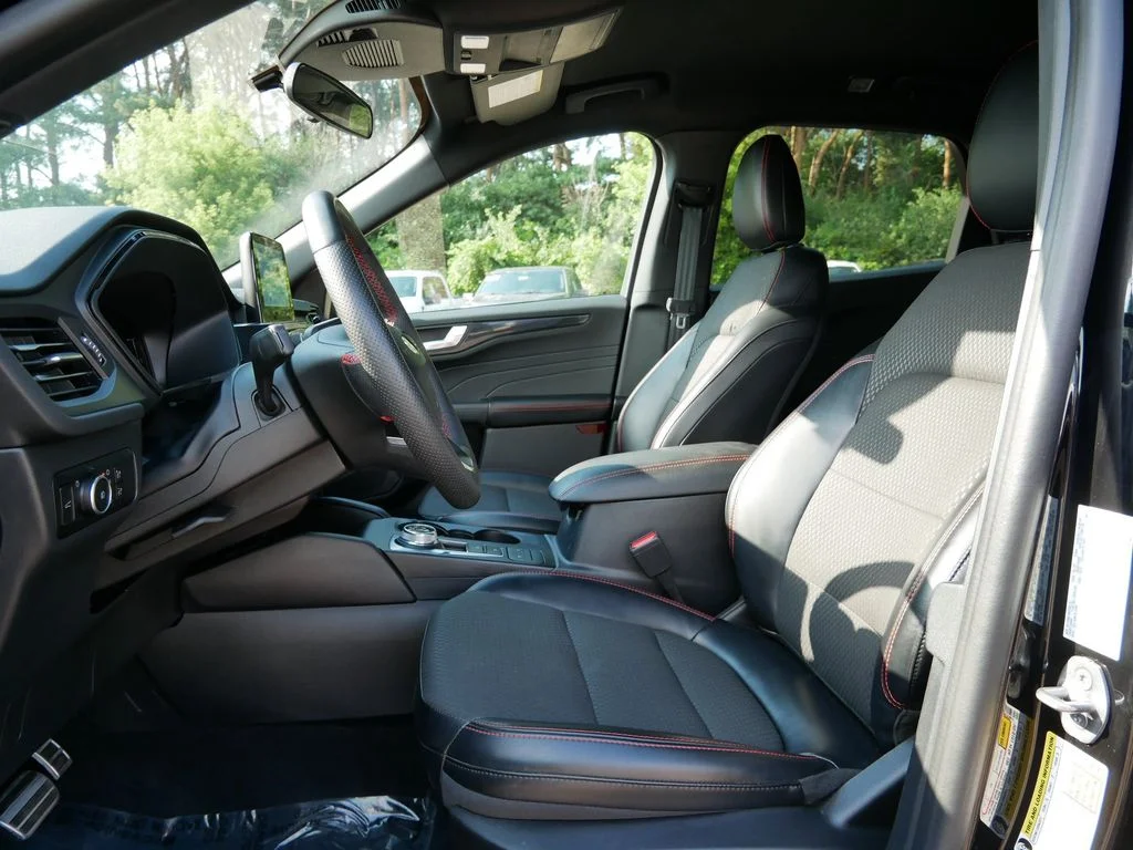 Used 2023 Black Ford ST-Line Select image 14