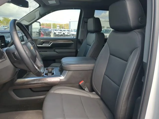 Used 2024 Summit White Chevrolet LTZ image 11