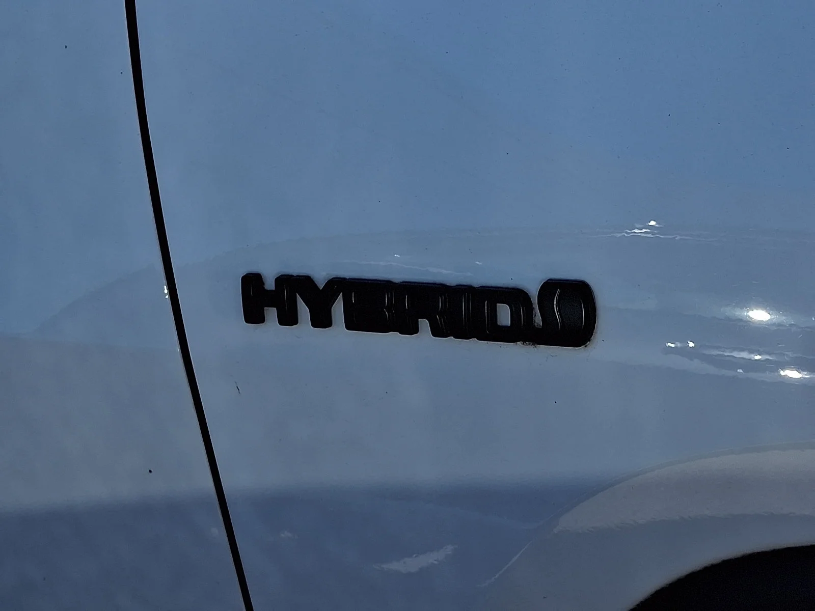 Used 2021 White Toyota XLE image 10