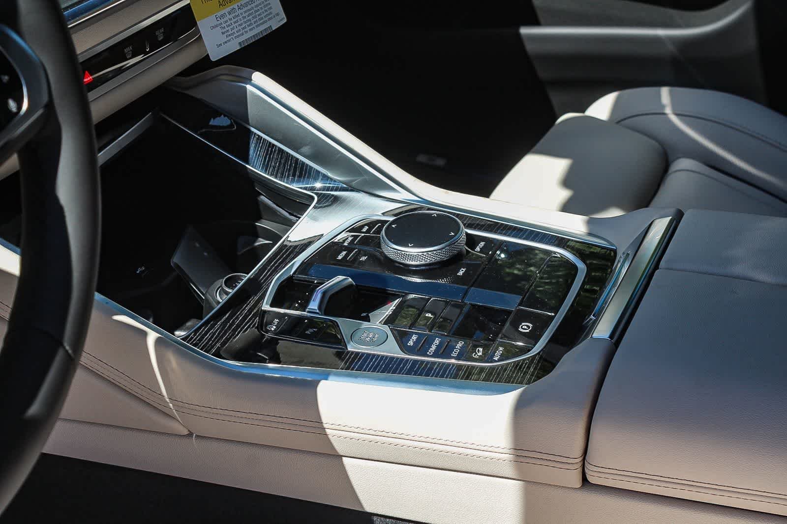 New 2026 Black Sapphire Metallic BMW xDrive40i image 19