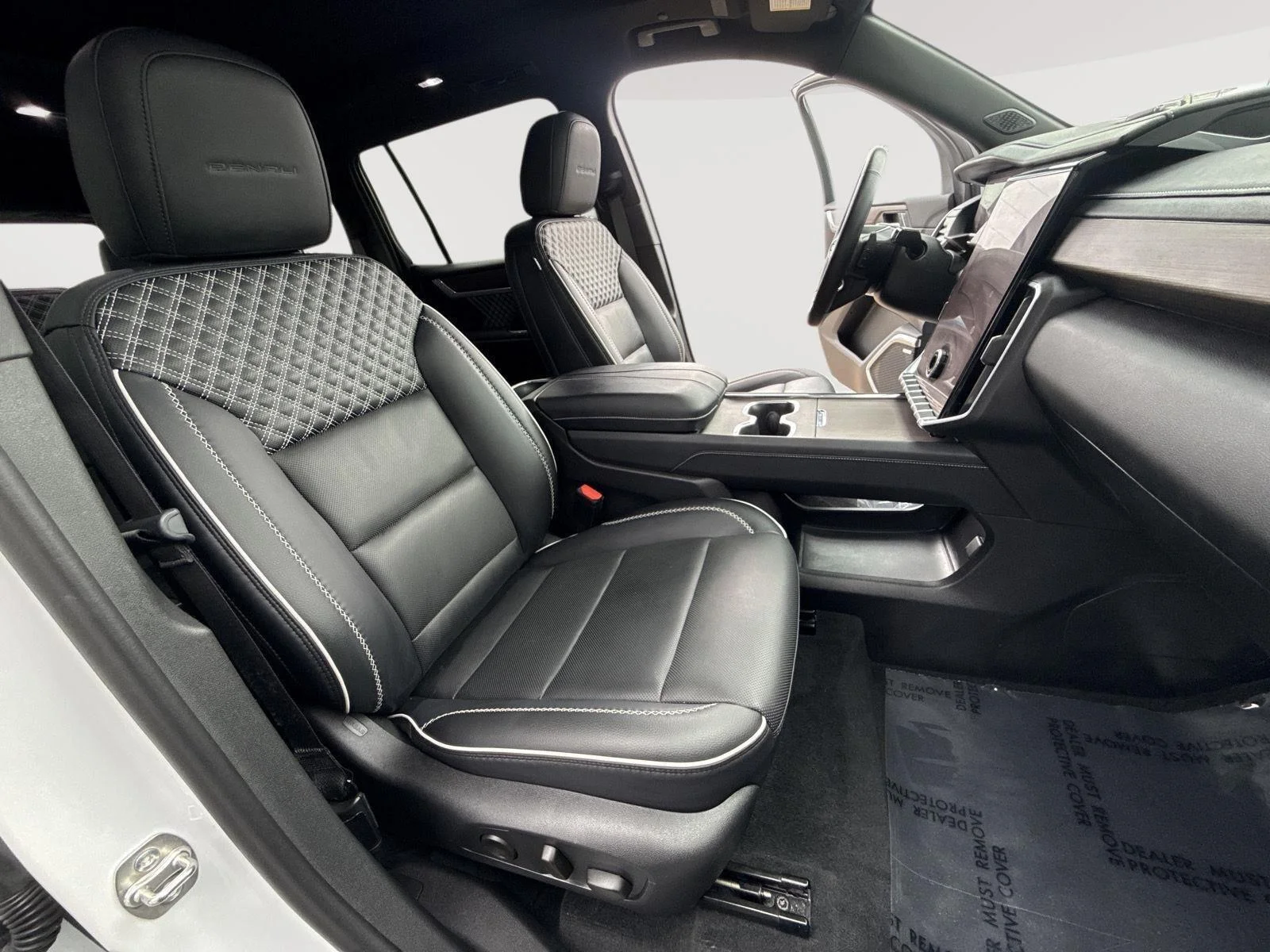 Used 2024 Summit White GMC Denali image 26