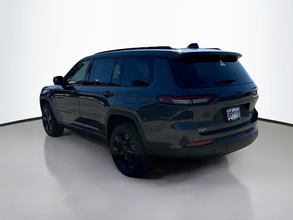 New 2025 Baltic Gray Metallic Clear-Coat Exterior Paint Jeep Limited image 7