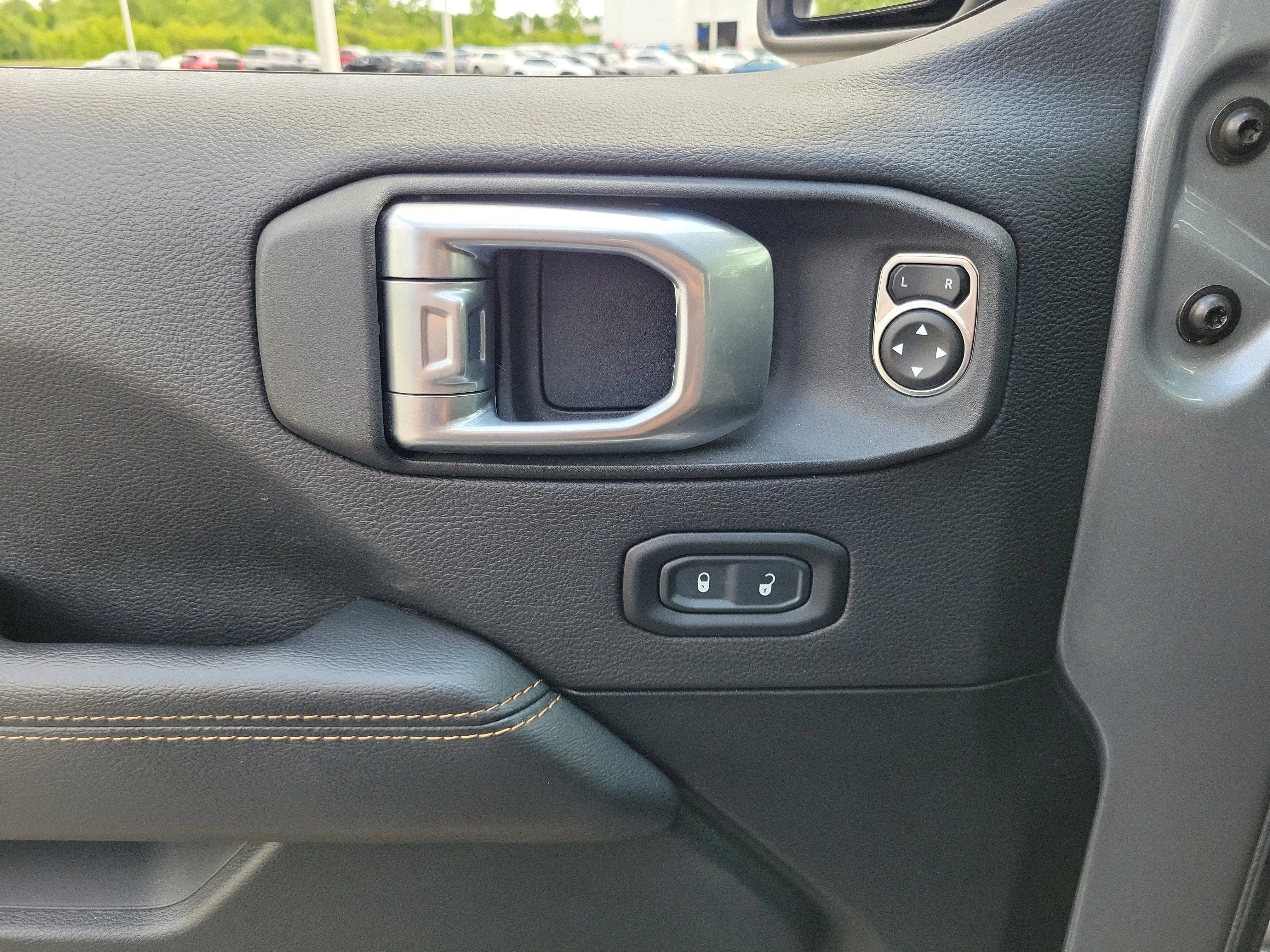 Used 2021 Billet Silver Metallic Clear Coat Jeep High Altitude image 17