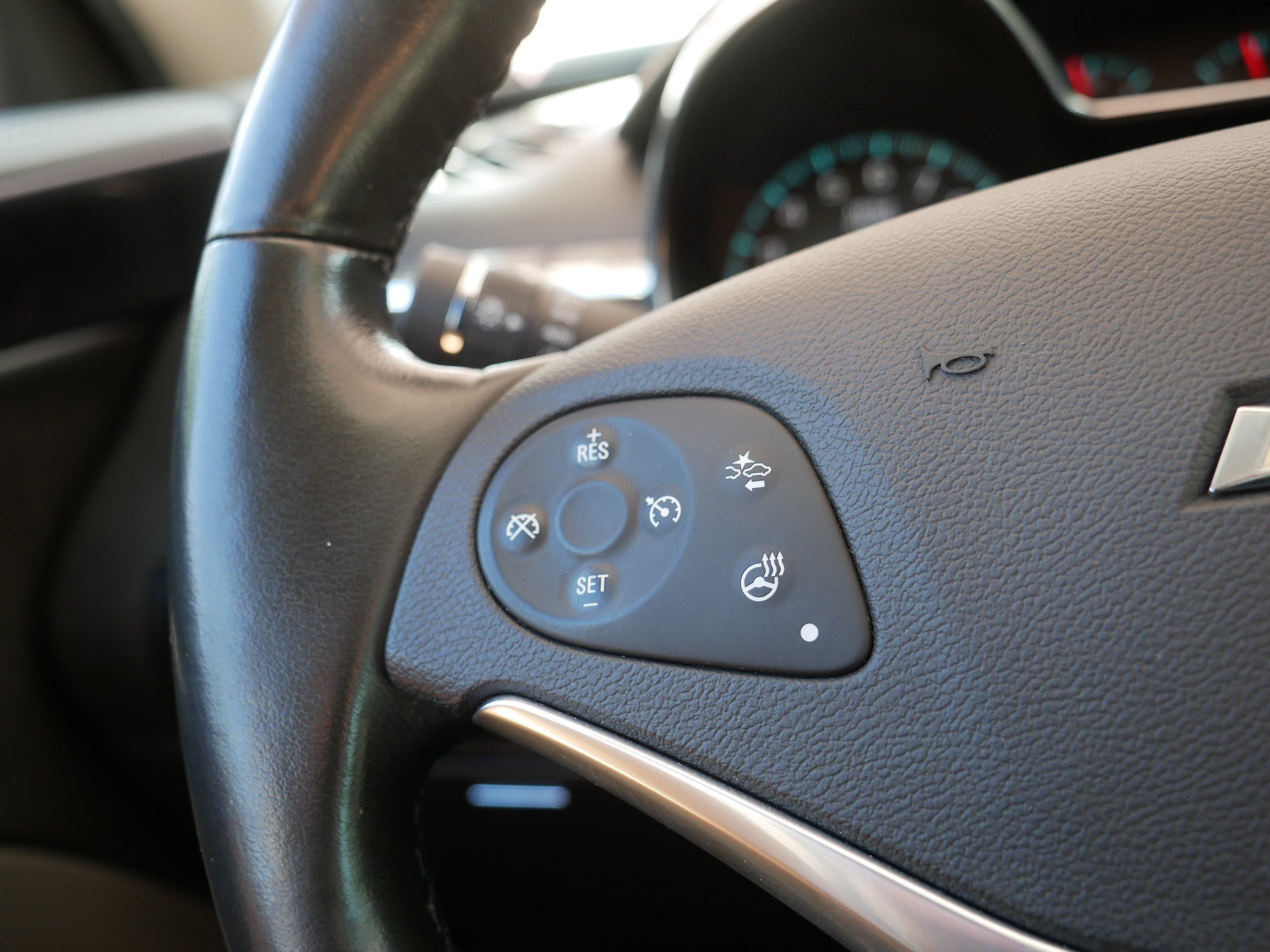 Used 2014 Ashen Gray Metallic Chevrolet LTZ image 28