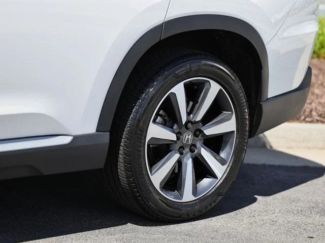 2025 Honda Pilot Touring - Photo 6