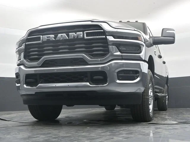 New 2026 Granite Crystal Metallic Clear-Coat Exterior Paint RAM Tradesman image 44
