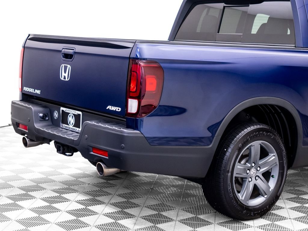 Certified Used 2023 Obsidian Blue Pearl Honda RTL-E image 33