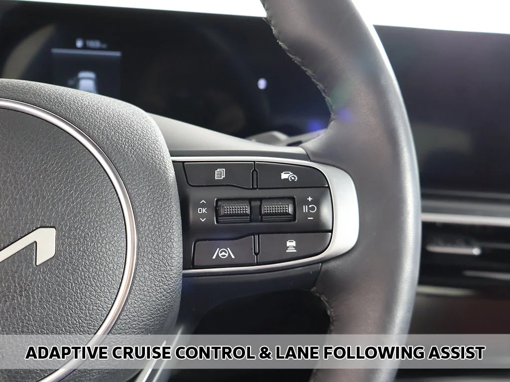 Used 2025 Gray Kia GT-Line image 6