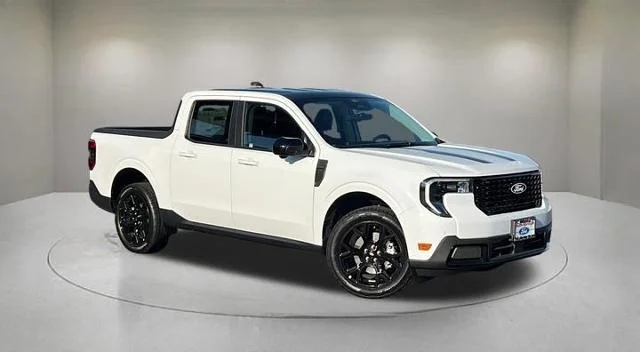 New 2026 Oxford White Ford Lariat® image 24
