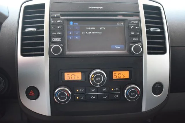Used 2019 Blue Nissan PRO-4X image 31