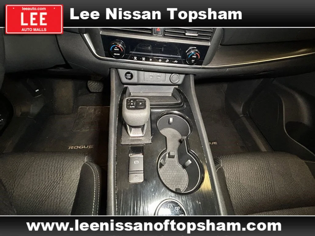 Used 2025 Super Black Nissan SV image 12