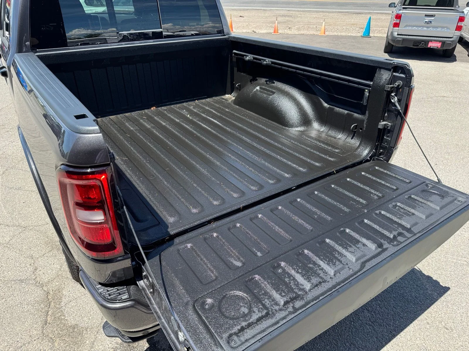 New 2026 Granite Crystal Metallic Clearcoat RAM Big Horn/Lone Star image 9