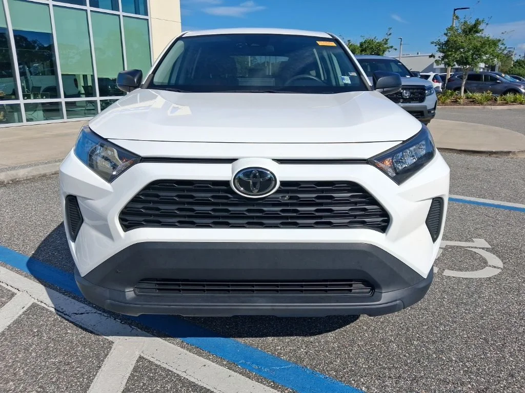 Used 2022 White Toyota LE image 2