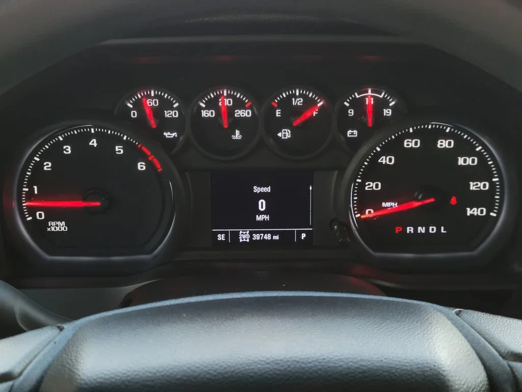 Used 2025 Slate Gray Metallic Chevrolet Custom image 32