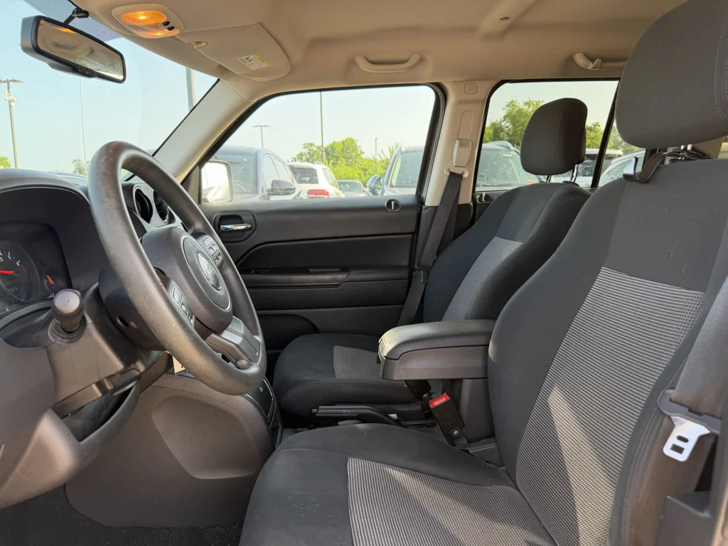 Used 2011 Bright Silver Metallic Clearcoat Jeep Sport image 10