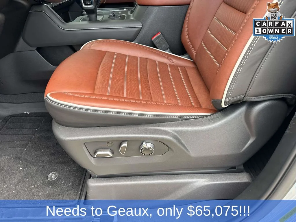 Used 2025 Gray GMC Denali Ultimate image 43