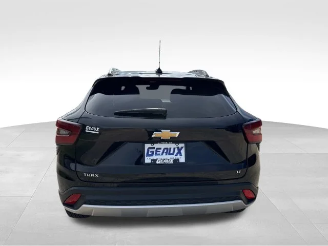 Used 2025 Black Chevrolet LT image 10