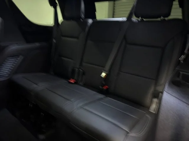 Used 2021 Gray Chevrolet Z71 image 17