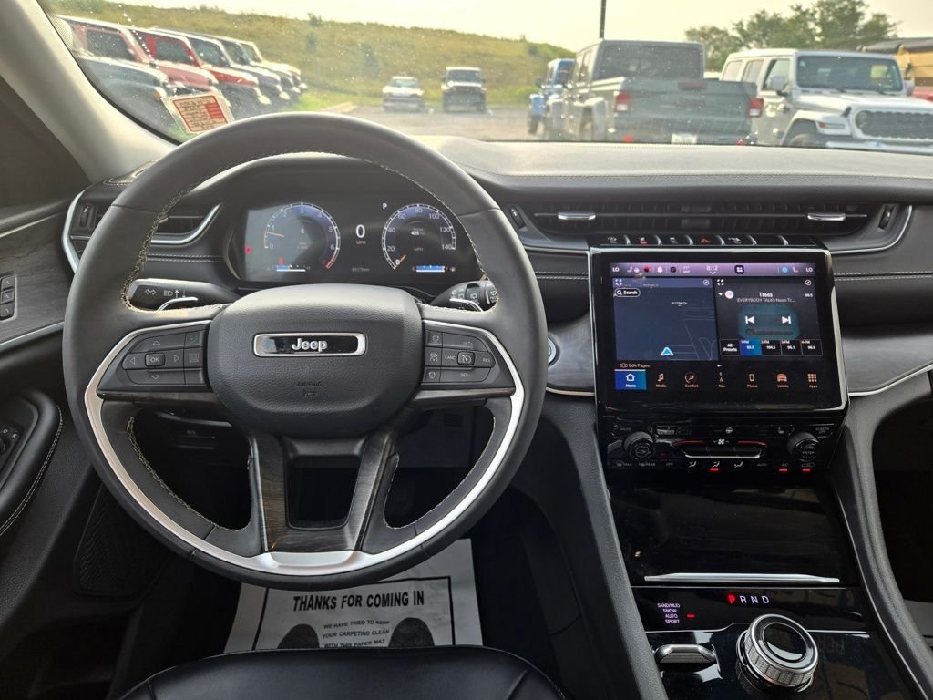 Used 2023 White Jeep Limited image 17