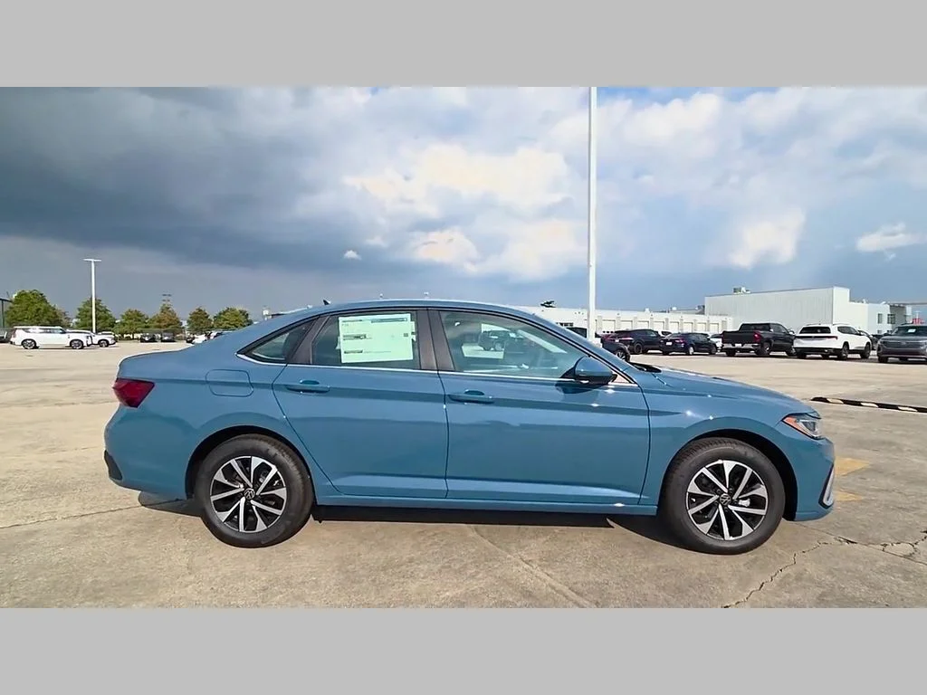 New 2026 Blue Volkswagen 1.5T S image 31