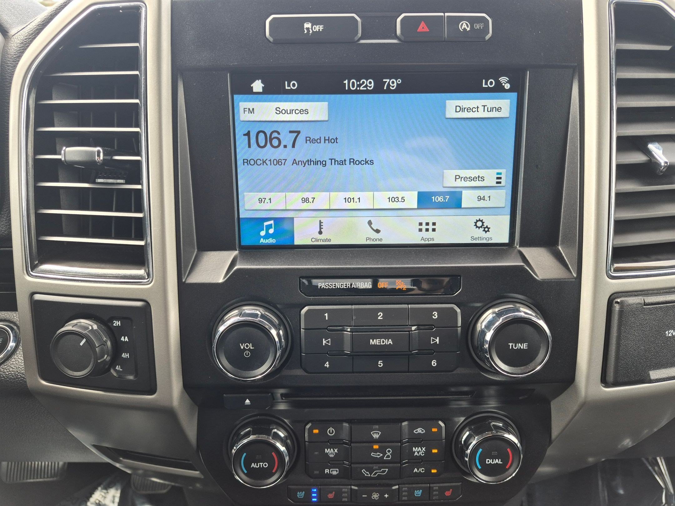 Used 2017 Gray Ford XL image 22