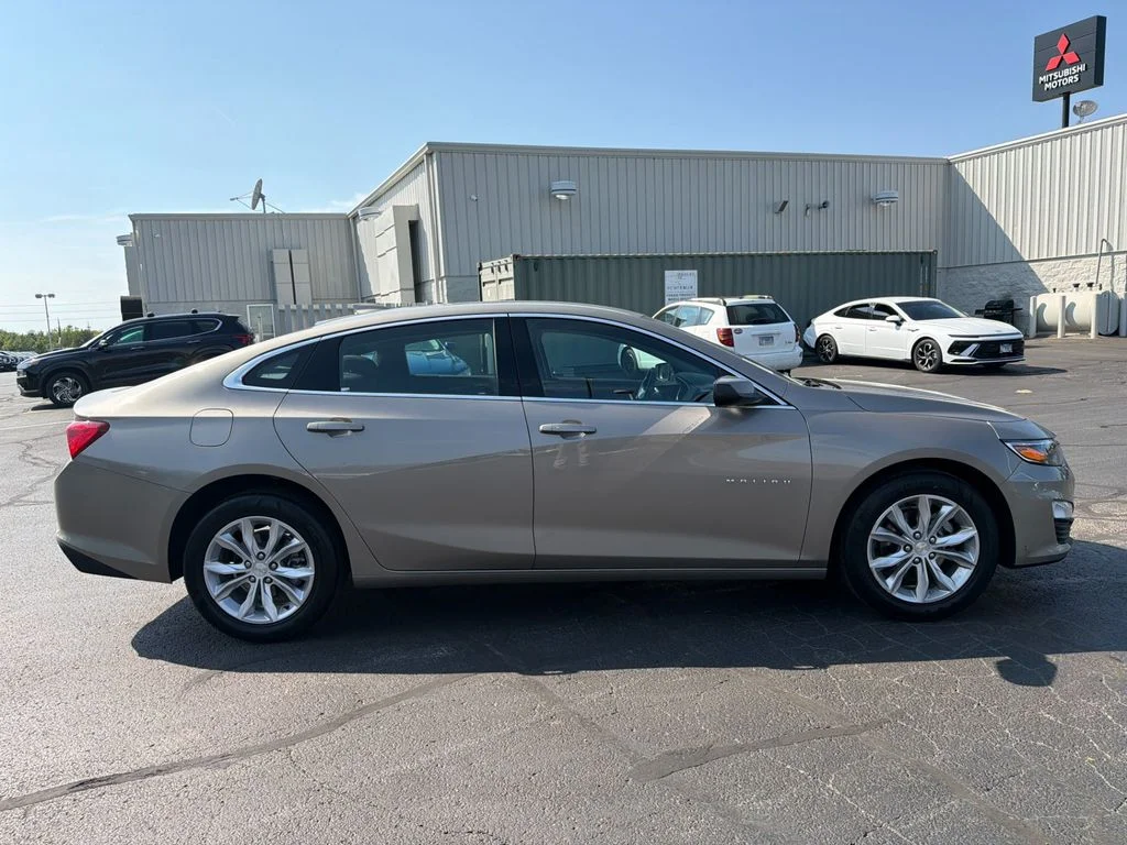Used 2024 Mineral Gray Metallic Chevrolet LT image 2