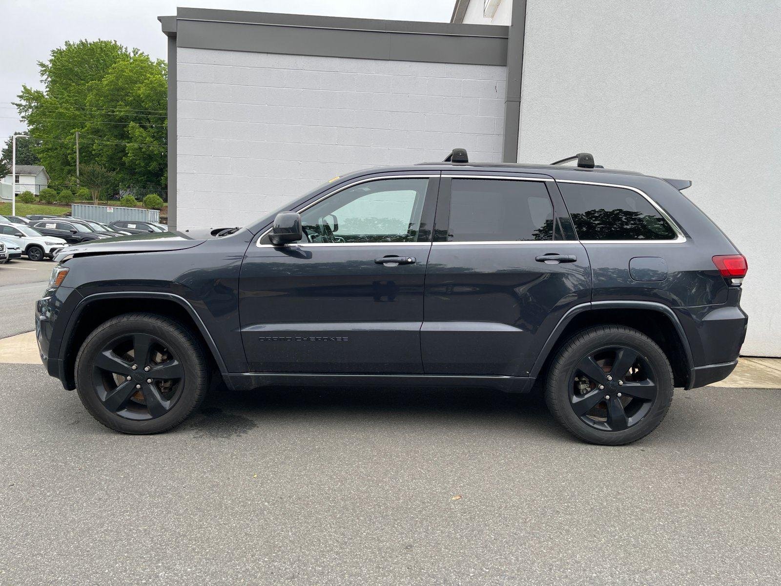 Used 2015 Jeep Grand Cherokee Altitude with VIN 1C4RJFAG6FC940300 for sale in Gastonia, NC
