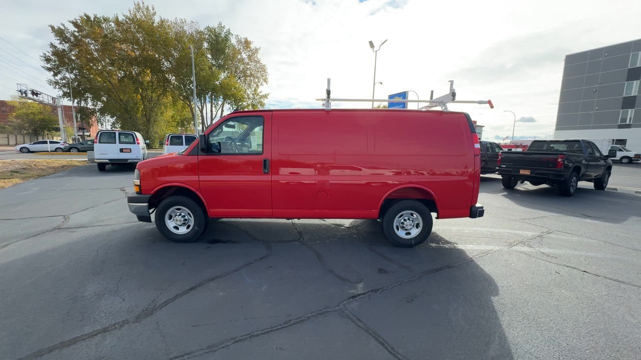 2025 Chevrolet Express Cargo Work Van - Photo 29