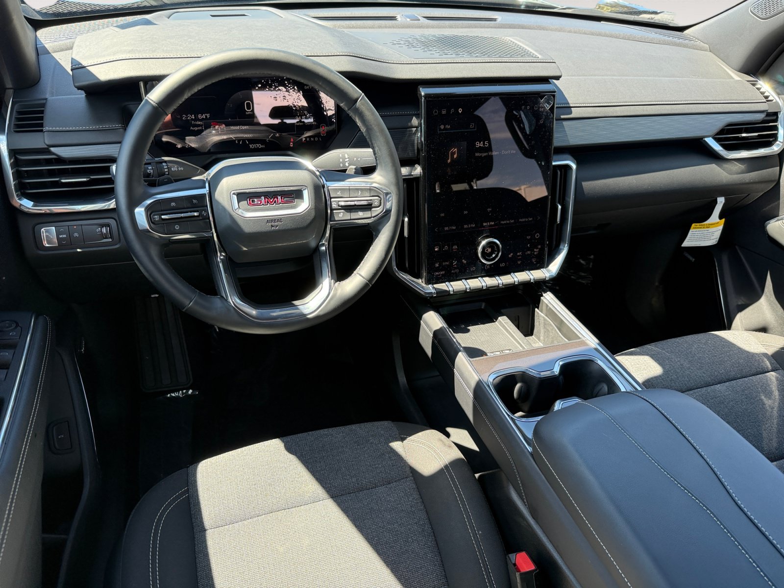 Used 2025 Ebony Twilight Metallic GMC Elevation image 15