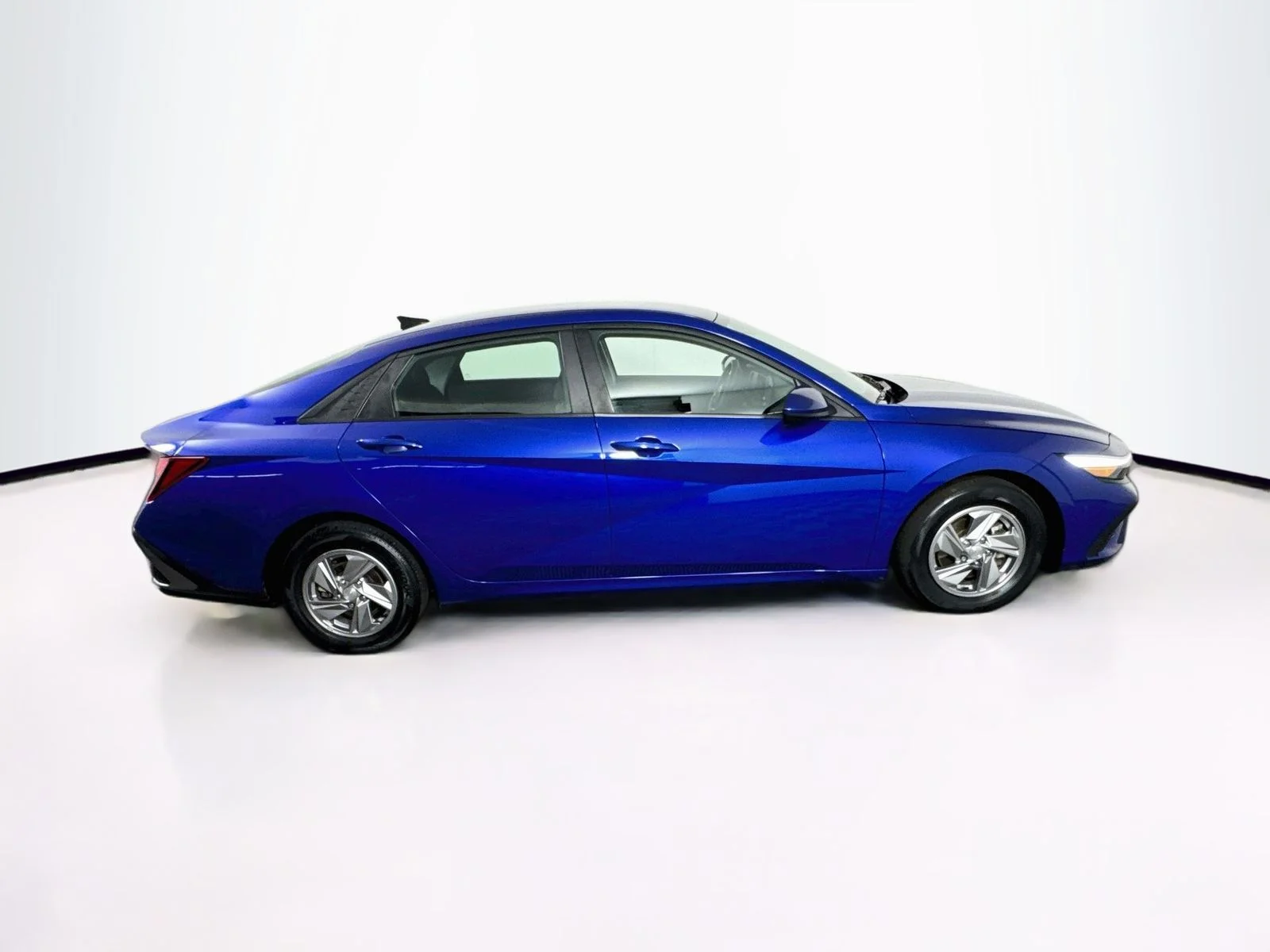 Used 2024 Blue Hyundai SE image 8