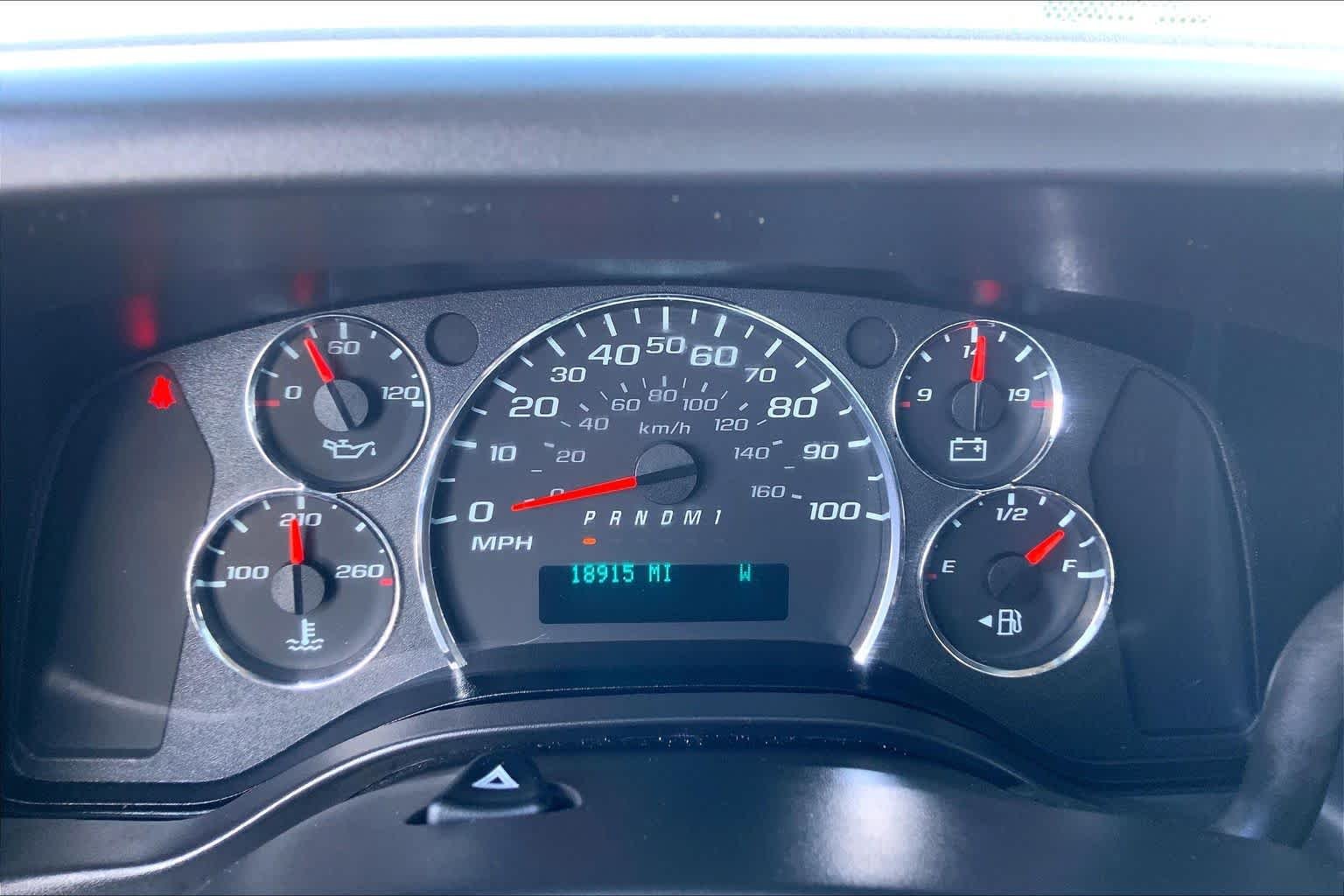 Used 2025 Summit White GMC LT image 24