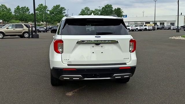 2023 Ford Explorer XLT - Photo 7