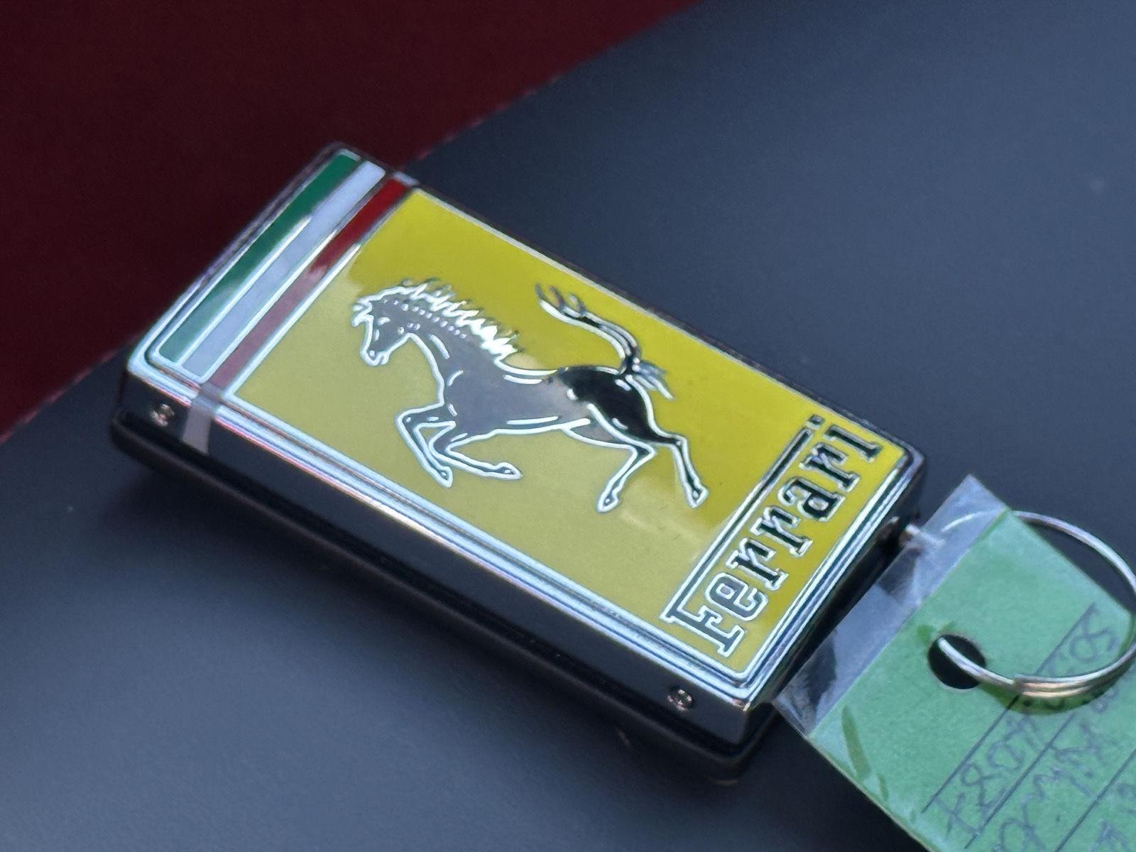 Used 2025 Bianco Cervino Ferrari  image 32