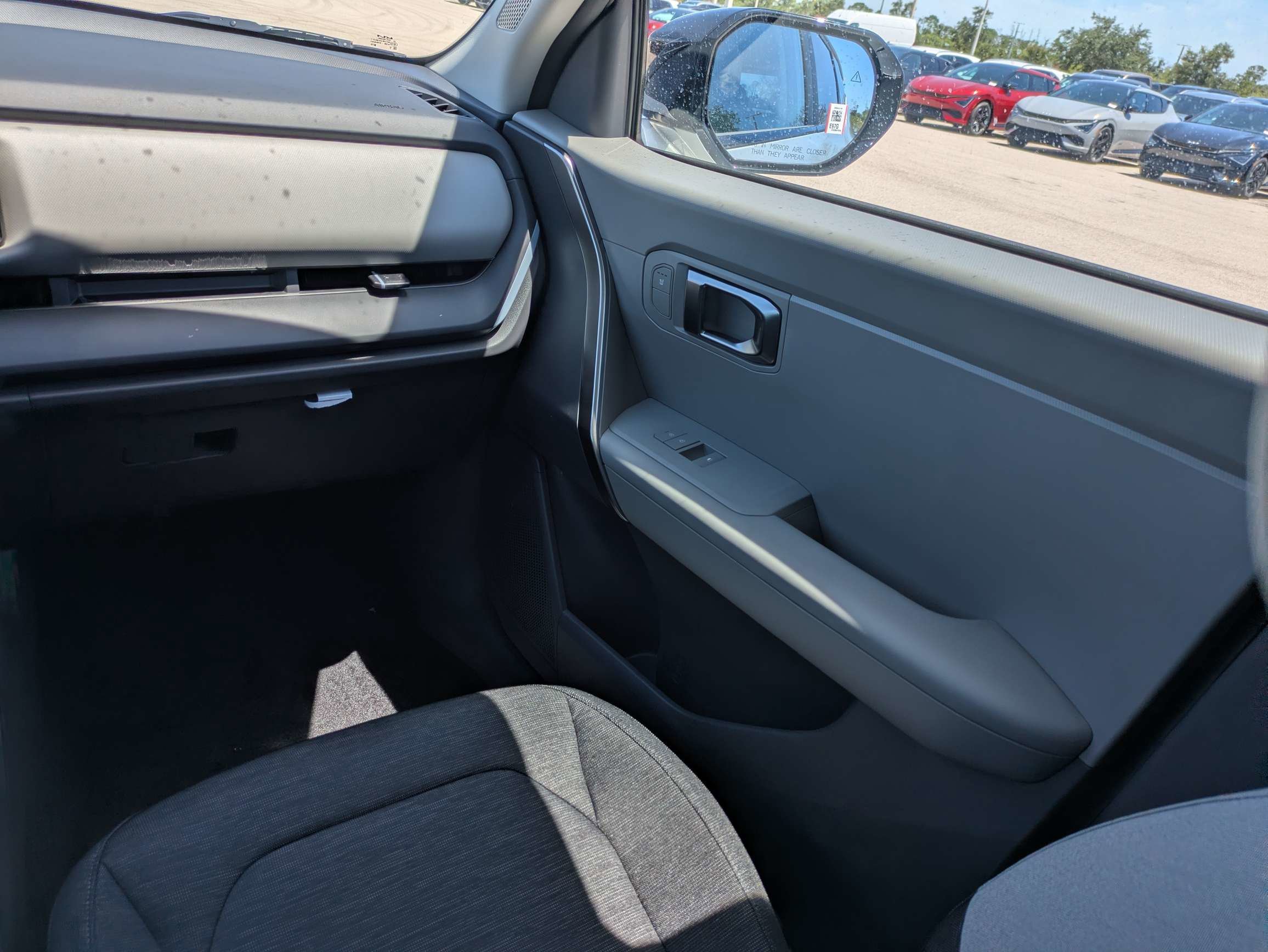 New 2027 Ivory Silver Kia S image 20