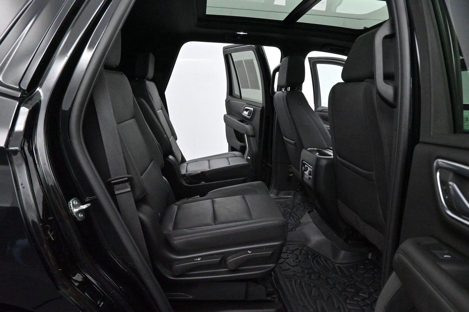 Used 2024 Black Chevrolet Z71 image 37