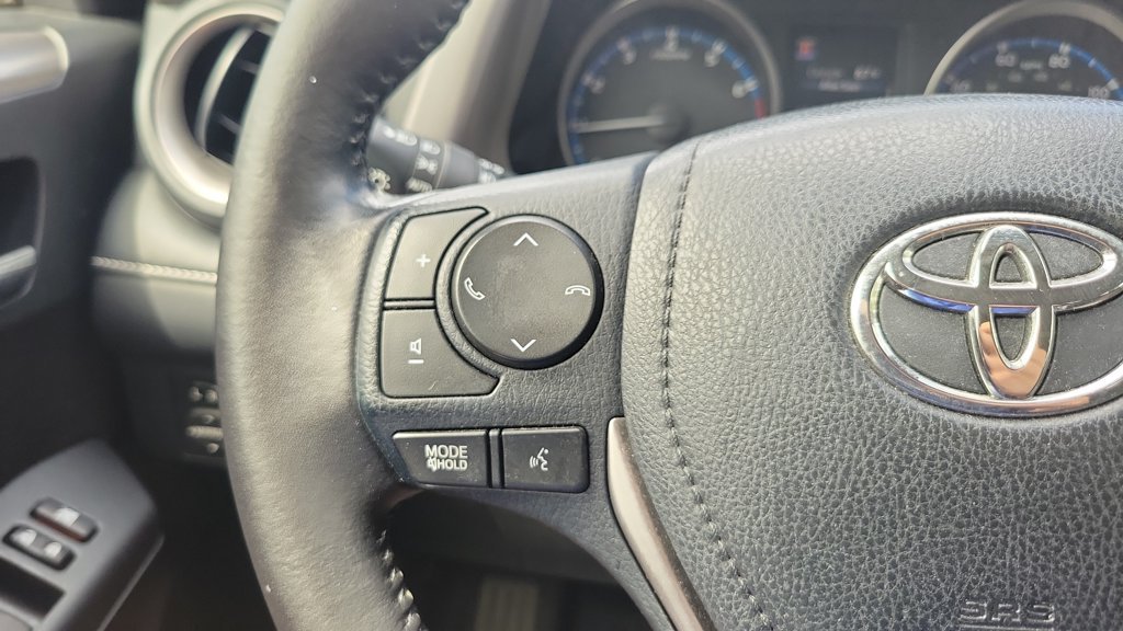 2017 Toyota RAV4 XLE - Photo 21