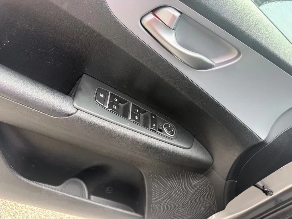 Used 2024 Gray Kia LXS image 8