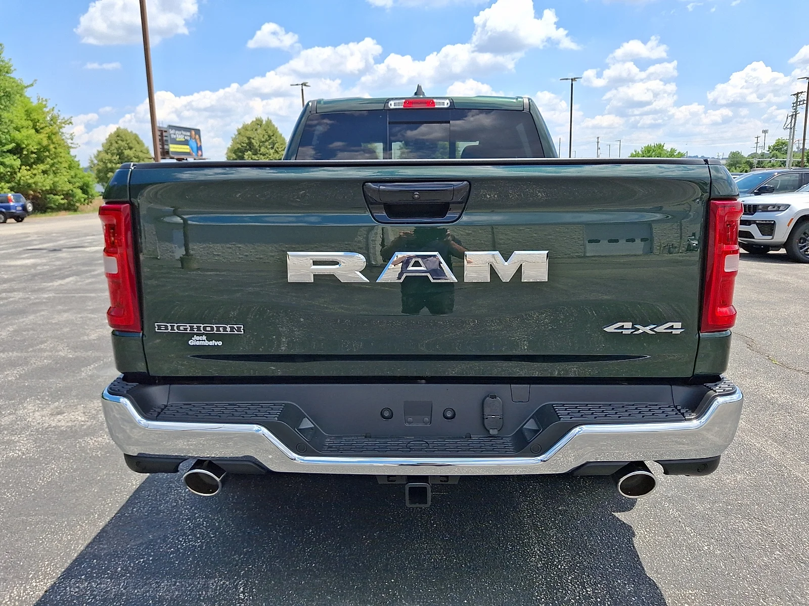 New 2026 Serrano-Green Metallic Exterior Paint RAM Big Horn/Lone Star image 7