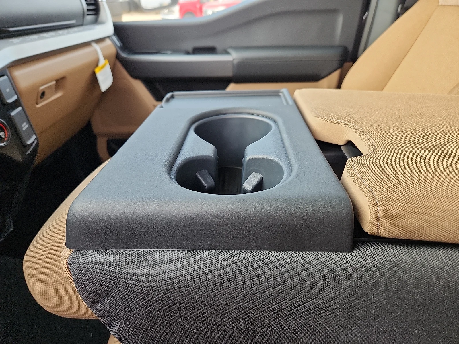 New 2027 Carbonized Gray Metallic Ford XLT image 25
